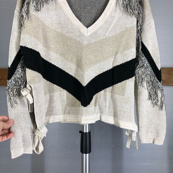 LINE THE LABEL 100% Wool Fringe Chevron Side Slit Tie V-Neck Knit Sweater Sz S - Picture 5 of 10